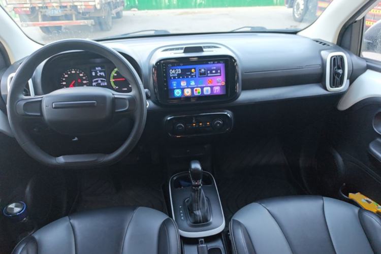 Used Roewe Clever 2022 311km QiQi BoBo Edition Center Console