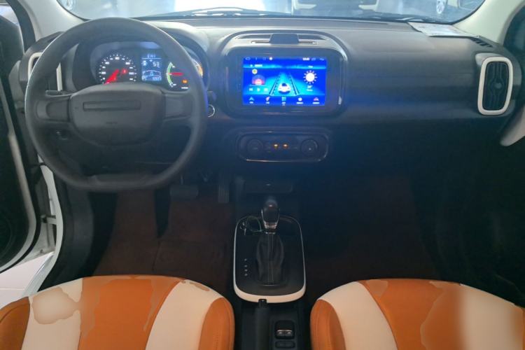 Used Roewe Clever 2022 311km QiQi BoBo Edition Center Console