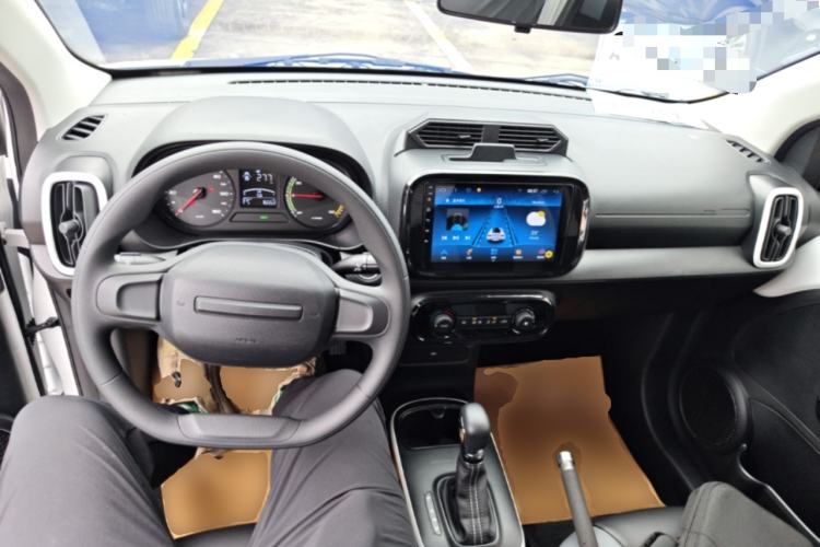 Used Roewe Clever 2022 311km QiQi BoBo Edition Center Console
