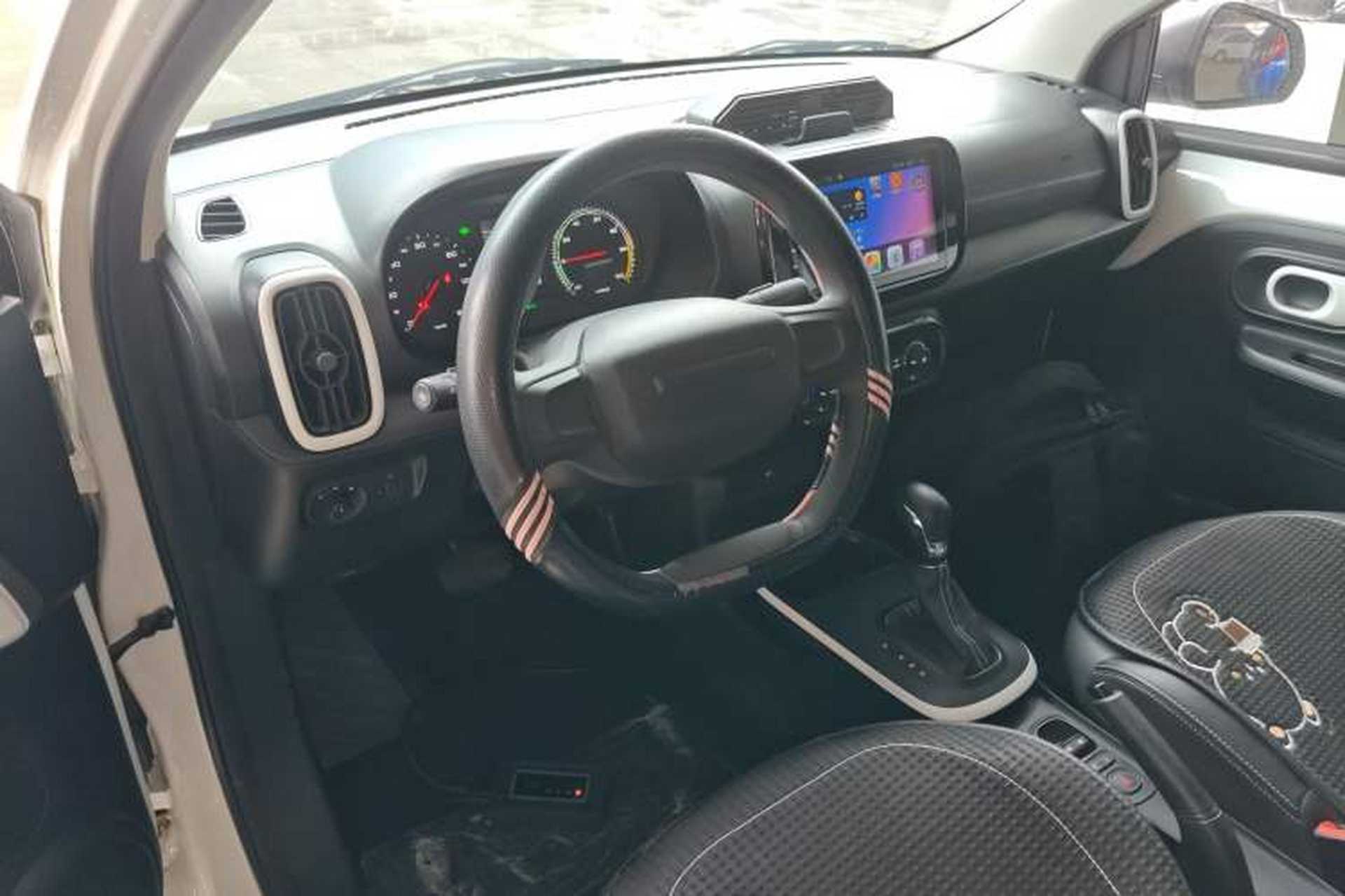Used Roewe Clever 2022 311km QiQi BoBo Edition Center Console