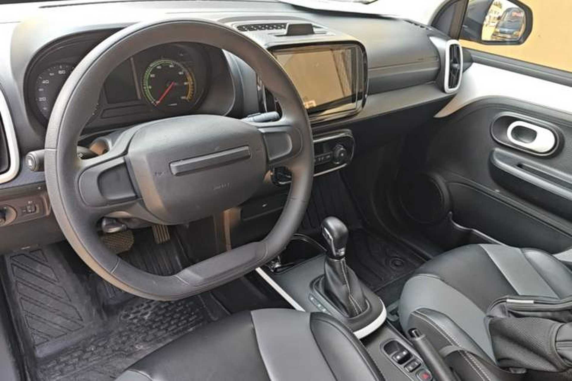 Used Roewe Clever 2022 311km QiQi BoBo Edition Center Console