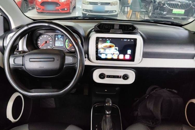 Used Roewe Clever 2022 311km QiQi BoBo Edition Center Console