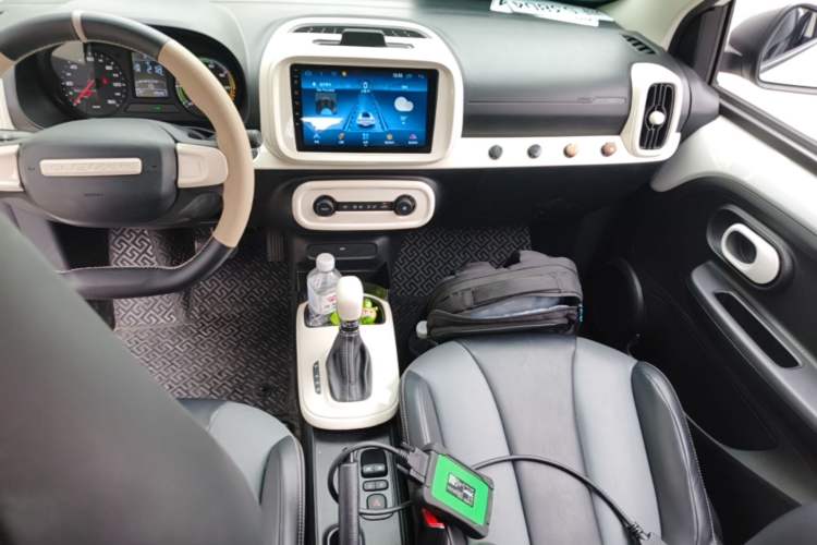 Used Roewe Clever 2022 311km QiQi BoBo Edition Center Console
