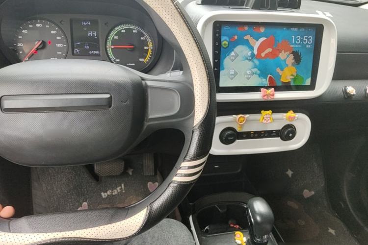 Used Roewe Clever 2022 311km QiQi BoBo Edition Center Console