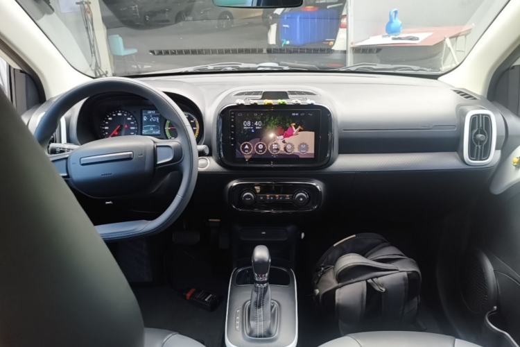 Used Roewe Clever 2022 311km QiQi BoBo Edition Center Console