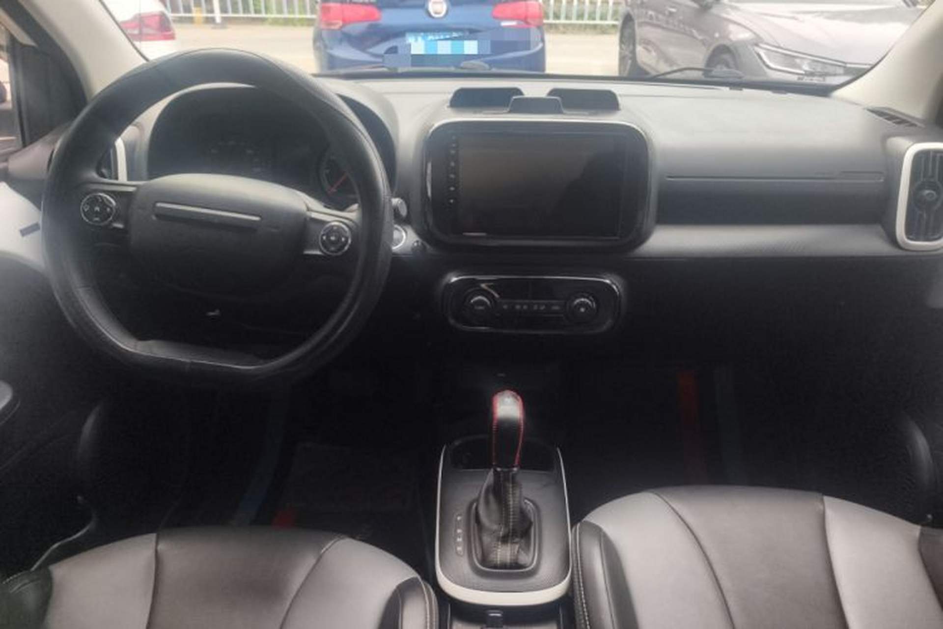 Used Roewe Clever 2022 311km QiQi BoBo Edition Center Console
