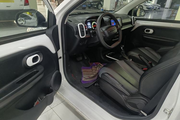 Used Roewe Clever 2022 311km QiQi BoBo Edition Driver Seat