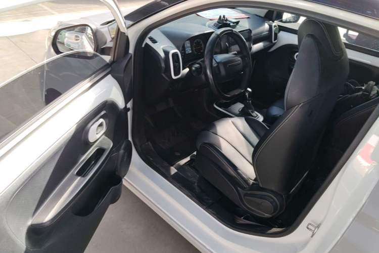 Used Roewe Clever 2022 311km QiQi BoBo Edition Driver Seat