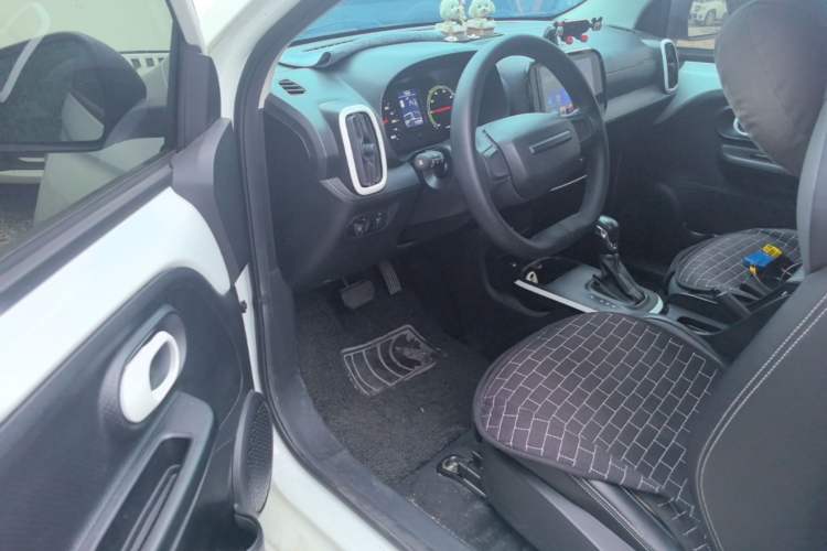 Used Roewe Clever 2022 311km QiQi BoBo Edition Driver Seat