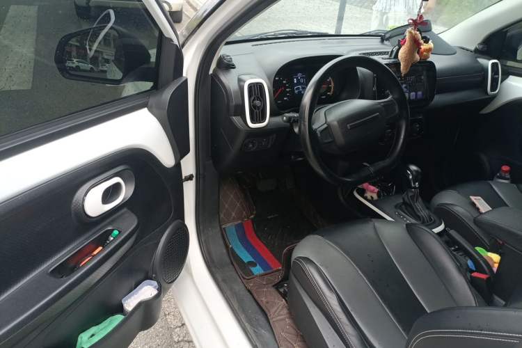 Used Roewe Clever 2022 311km QiQi BoBo Edition Driver Seat