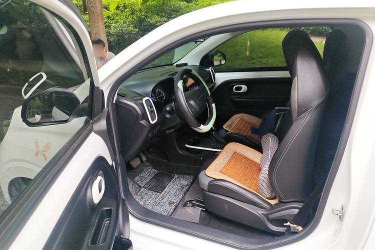 Used Roewe Clever 2022 311km QiQi BoBo Edition Driver Seat
