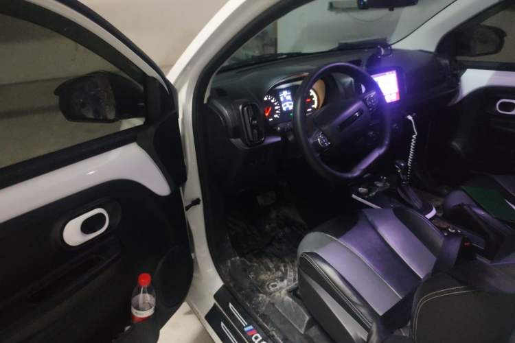 Used Roewe Clever 2022 311km QiQi BoBo Edition Driver Seat