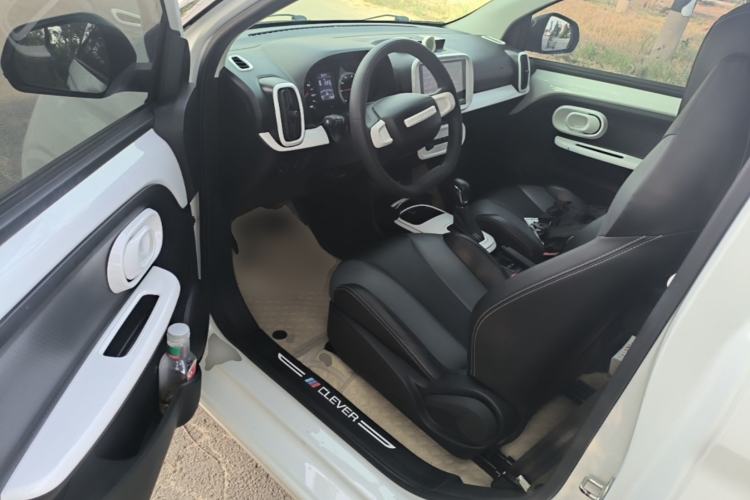 Used Roewe Clever 2022 311km QiQi BoBo Edition Driver Seat
