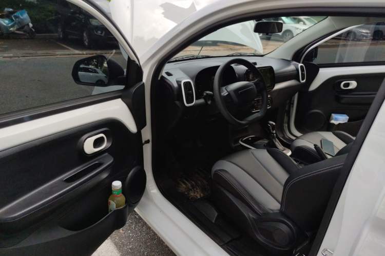 Used Roewe Clever 2022 311km QiQi BoBo Edition Driver Seat