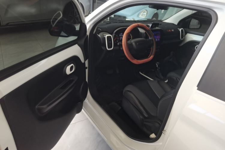 Used Roewe Clever 2022 311km QiQi BoBo Edition Driver Seat