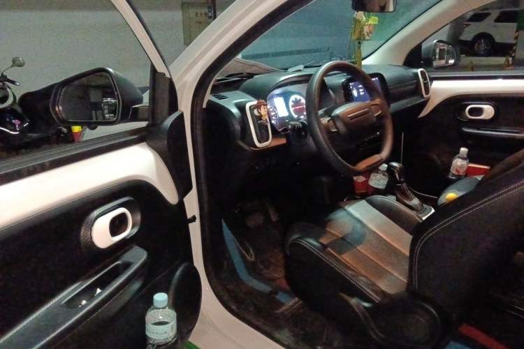 Used Roewe Clever 2022 311km QiQi BoBo Edition Driver Seat