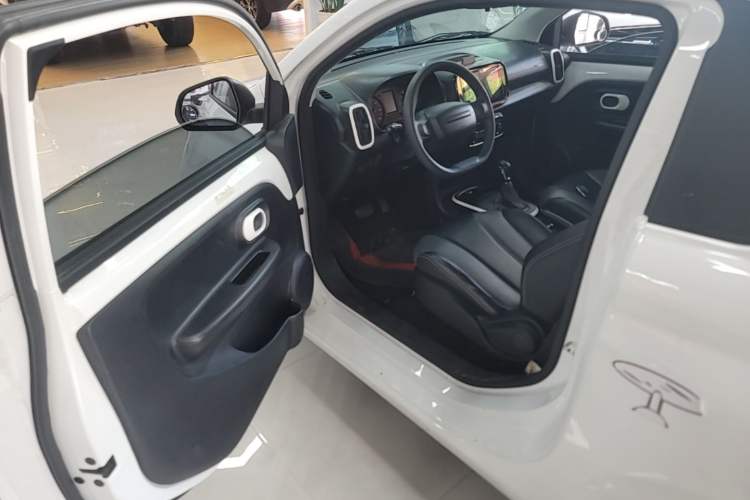 Used Roewe Clever 2022 311km QiQi BoBo Edition Driver Seat