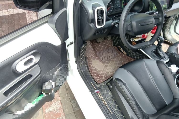 Used Roewe Clever 2022 311km QiQi BoBo Edition Driver Seat