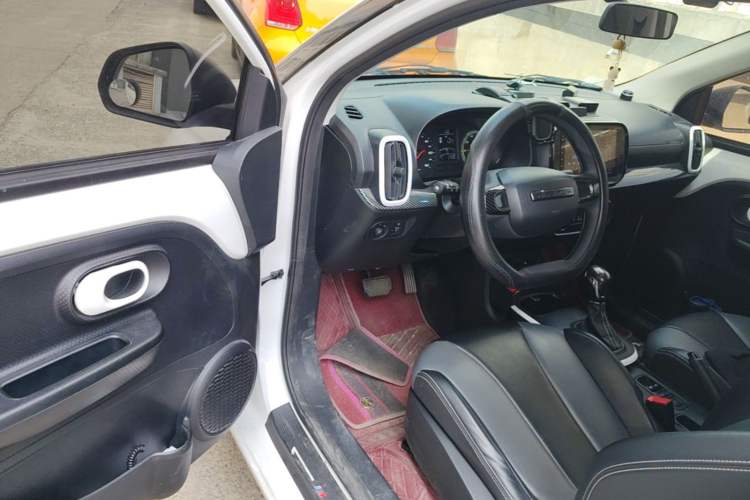 Used Roewe Clever 2022 311km QiQi BoBo Edition Driver Seat