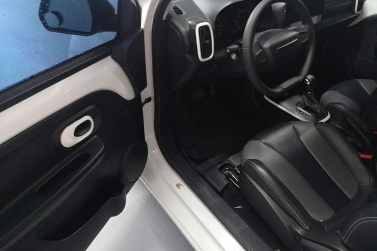 Used Roewe Clever 2022 311km QiQi BoBo Edition Driver Seat