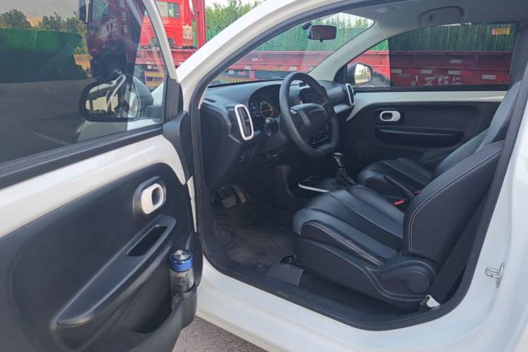 Used Roewe Clever 2022 311km QiQi BoBo Edition Driver Seat