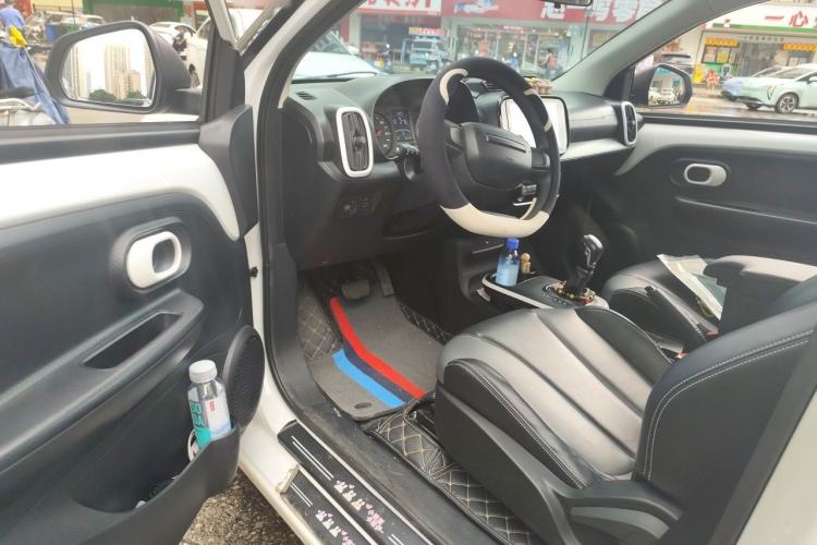Used Roewe Clever 2022 311km QiQi BoBo Edition Driver Seat