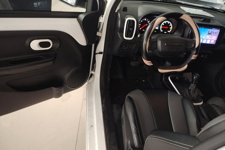 Used Roewe Clever 2022 311km QiQi BoBo Edition Driver Seat