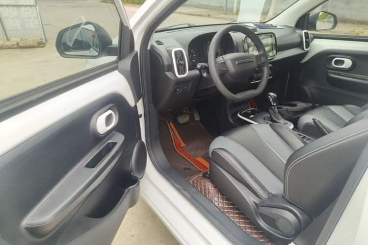 Used Roewe Clever 2022 311km QiQi BoBo Edition Driver Seat