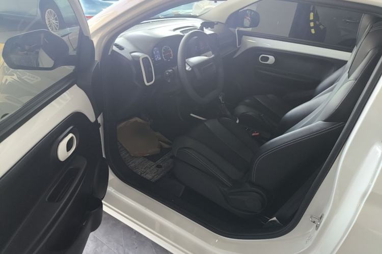 Used Roewe Clever 2022 311km QiQi BoBo Edition Driver Seat
