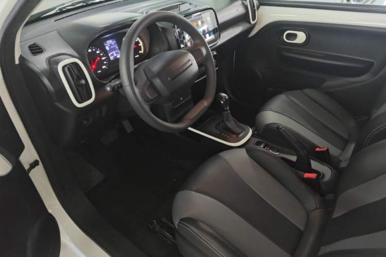 Used Roewe Clever 2022 311km QiQi BoBo Edition Driver Seat