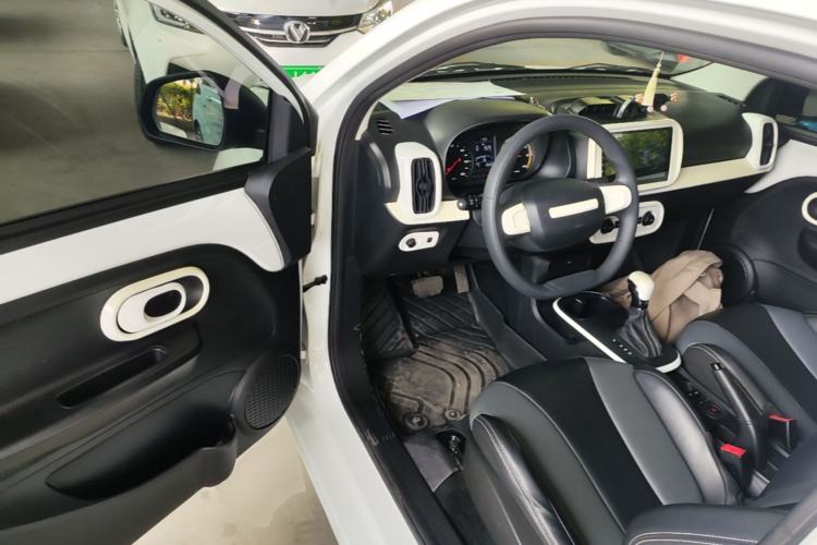 Used Roewe Clever 2022 311km QiQi BoBo Edition Driver Seat