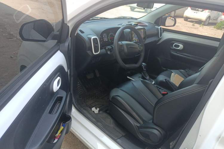 Used Roewe Clever 2022 311km QiQi BoBo Edition Driver Seat