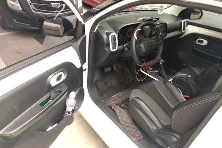 Used Roewe Clever 2022 311km QiQi BoBo Edition Driver Seat