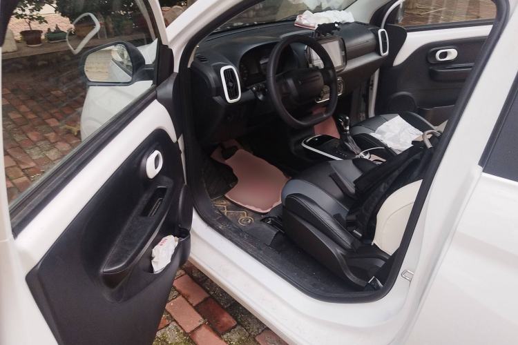 Used Roewe Clever 2022 311km QiQi BoBo Edition Driver Seat