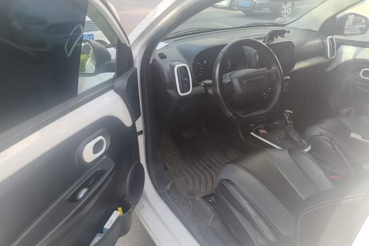 Used Roewe Clever 2022 311km QiQi BoBo Edition Driver Seat