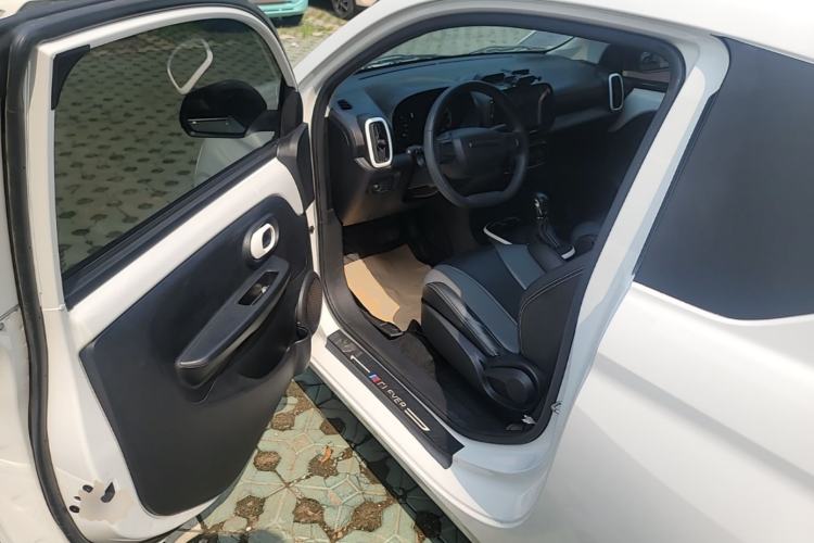 Used Roewe Clever 2022 311km QiQi BoBo Edition Driver Seat