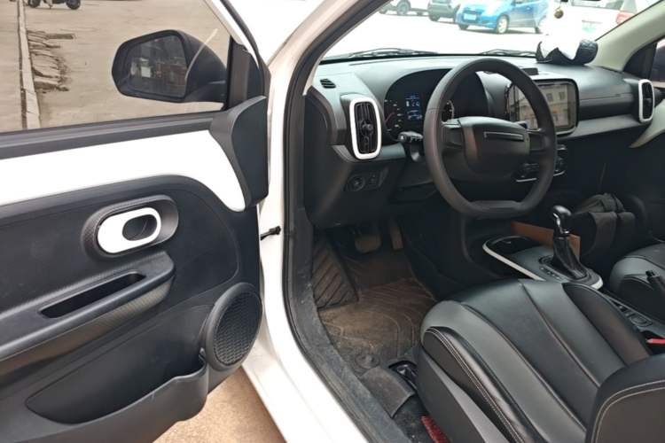 Used Roewe Clever 2022 311km QiQi BoBo Edition Driver Seat
