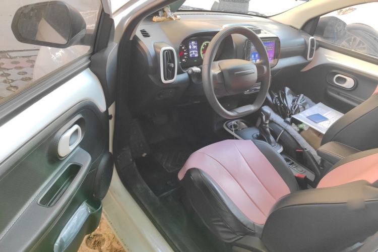 Used Roewe Clever 2022 311km QiQi BoBo Edition Driver Seat