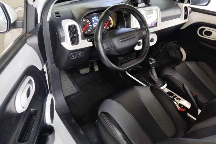 Used Roewe Clever 2022 311km QiQi BoBo Edition Driver Seat