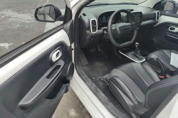 Used Roewe Clever 2022 311km QiQi BoBo Edition Driver Seat