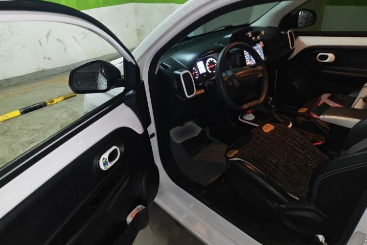 Used Roewe Clever 2022 311km QiQi BoBo Edition Driver Seat