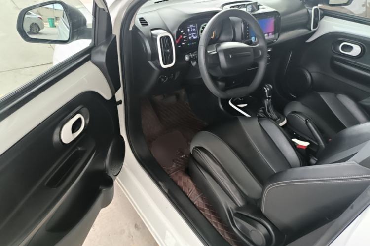 Used Roewe Clever 2022 311km QiQi BoBo Edition Driver Seat