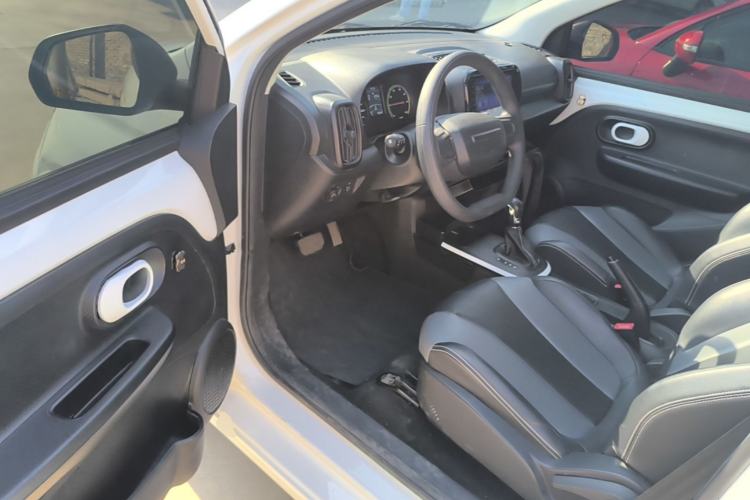 Used Roewe Clever 2022 311km QiQi BoBo Edition Driver Seat