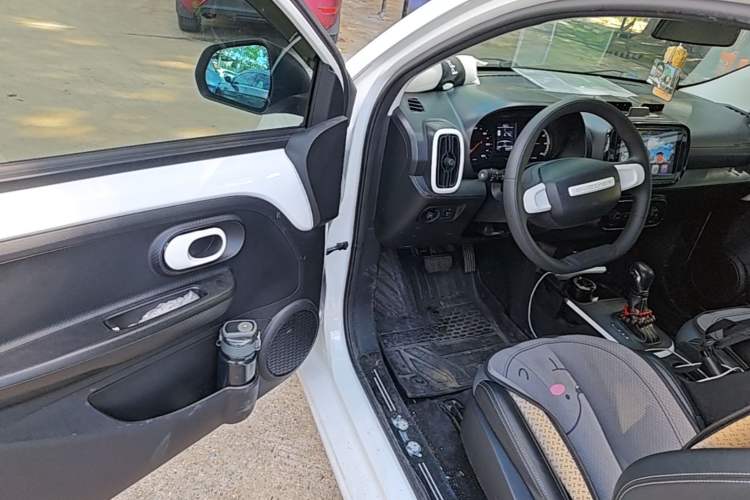 Used Roewe Clever 2022 311km QiQi BoBo Edition Driver Seat