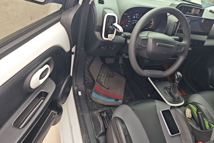 Used Roewe Clever 2022 311km QiQi BoBo Edition Driver Seat