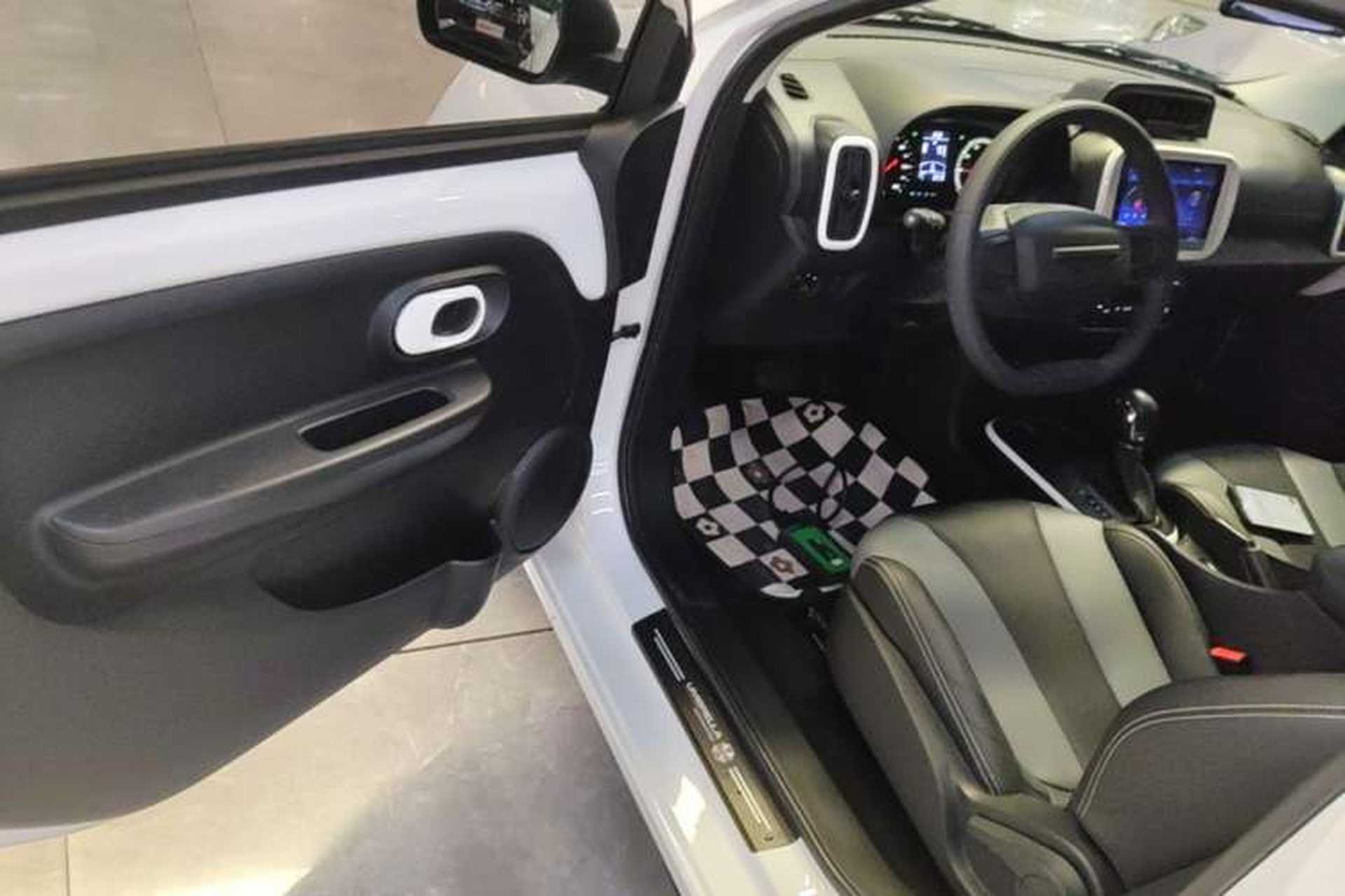 Used Roewe Clever 2022 311km QiQi BoBo Edition Driver Seat