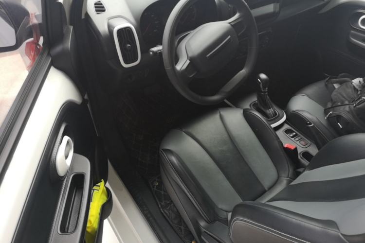 Used Roewe Clever 2022 311km QiQi BoBo Edition Driver Seat