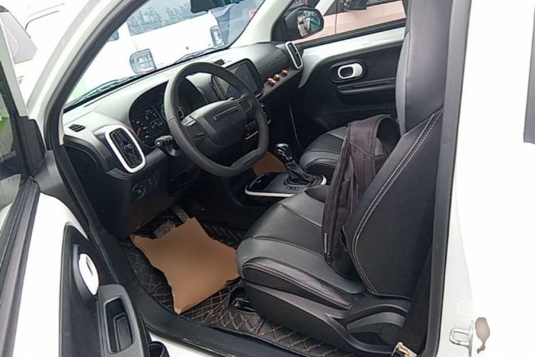 Used Roewe Clever 2022 311km QiQi BoBo Edition Driver Seat