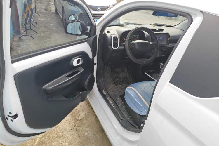 Used Roewe Clever 2022 311km QiQi BoBo Edition Driver Seat