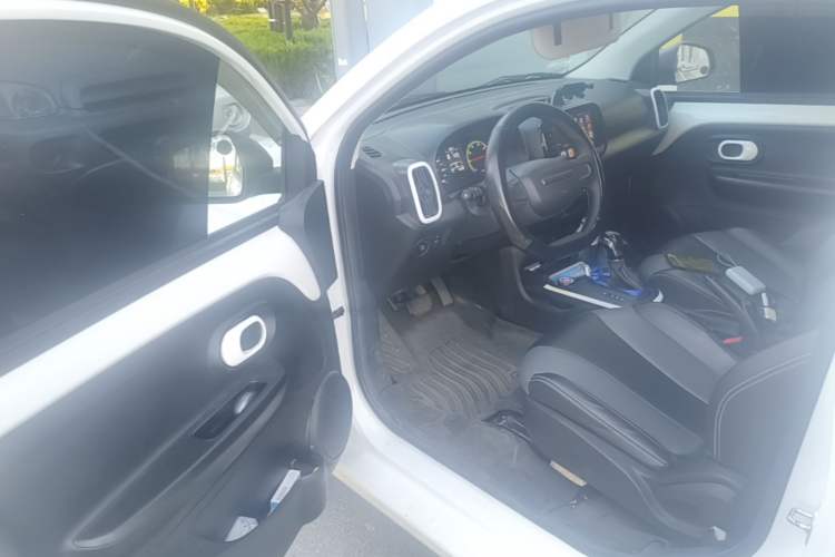 Used Roewe Clever 2022 311km QiQi BoBo Edition Driver Seat